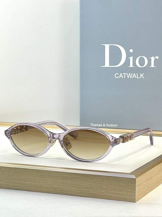 Picture of Dior Sunglasses _SKUfw76160922fw